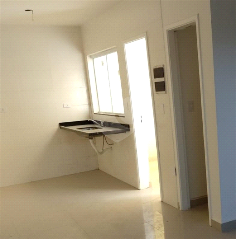 Sobrado em condomínio na Vila Bela
