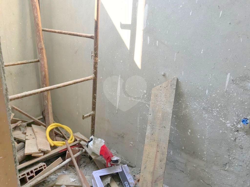 Sobrado em condomínio na Vila Bela
