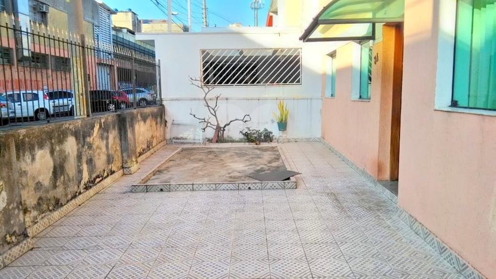 Sobrado espaçoso de esquina no bairro da Mooca!