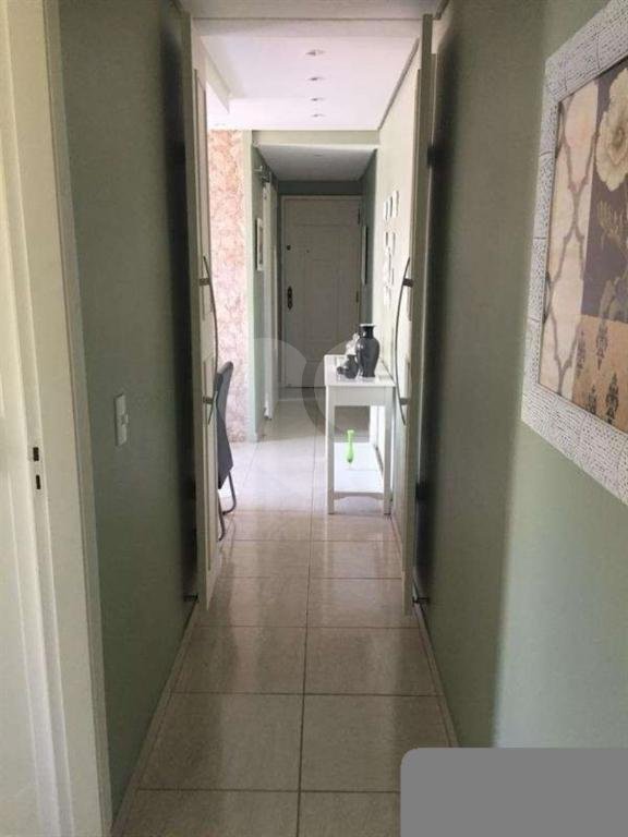 Apartamento no bairro do Limão com 1 dormitório, sala com sacada