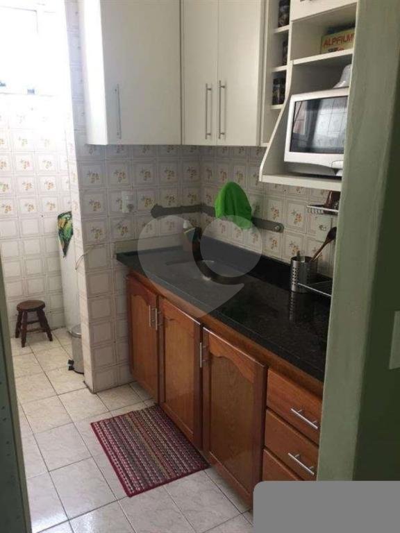 Apartamento no bairro do Limão com 1 dormitório, sala com sacada