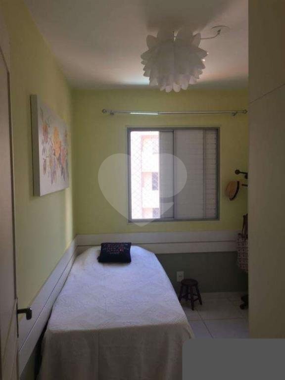 Apartamento no bairro do Limão com 1 dormitório, sala com sacada