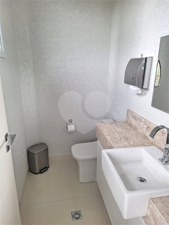 Luxuosa Casa em São Roque: 5 Suítes, Vista Panorâmica e Lazer Completo