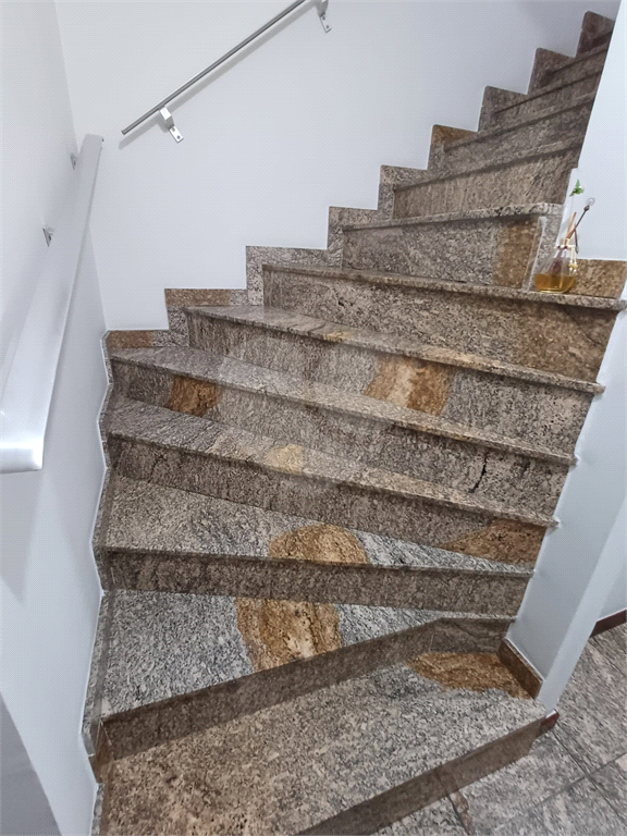 Sobrado em Terreno 10 X 42 à Venda com 3 Dormitórios - Vila Isolina Mazzei - SP