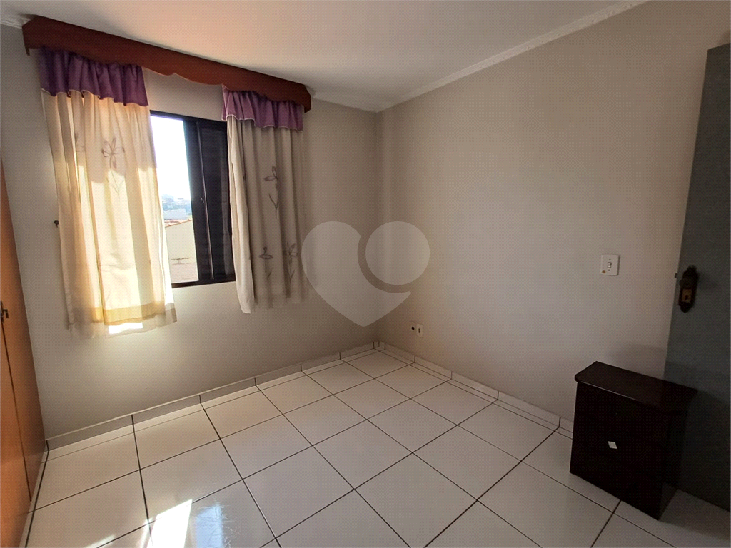 Sobrado em Terreno 10 X 42 à Venda com 3 Dormitórios - Vila Isolina Mazzei - SP