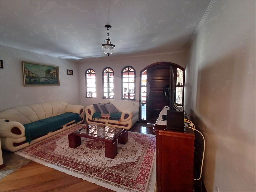 Sobrado em Terreno 10 X 42 à Venda com 3 Dormitórios - Vila Isolina Mazzei - SP