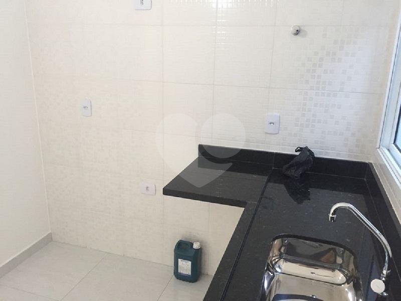 Sobrado em condomínio fechado no Jaçanã.