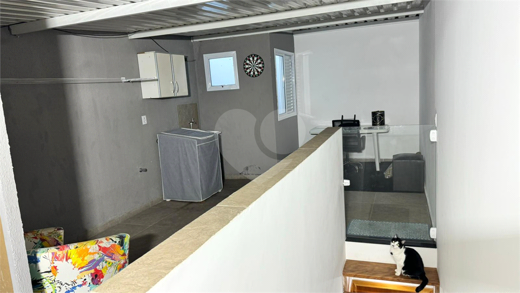 Condomínio fechado com 3 suites, piscina e salão de festas no Chora Menino.