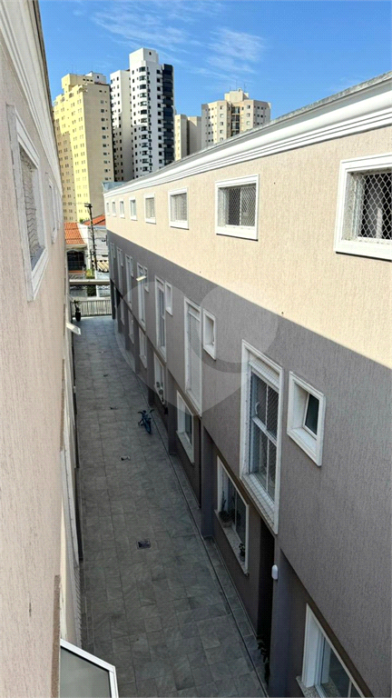 Condomínio fechado com 3 suites, piscina e salão de festas no Chora Menino.