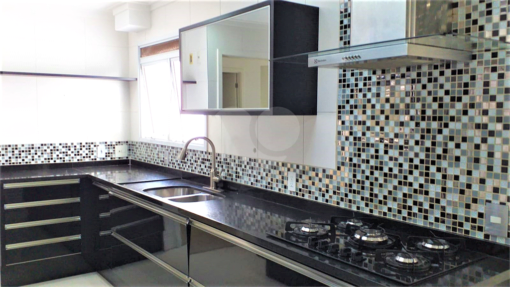 APARTAMENTO em SANTANA