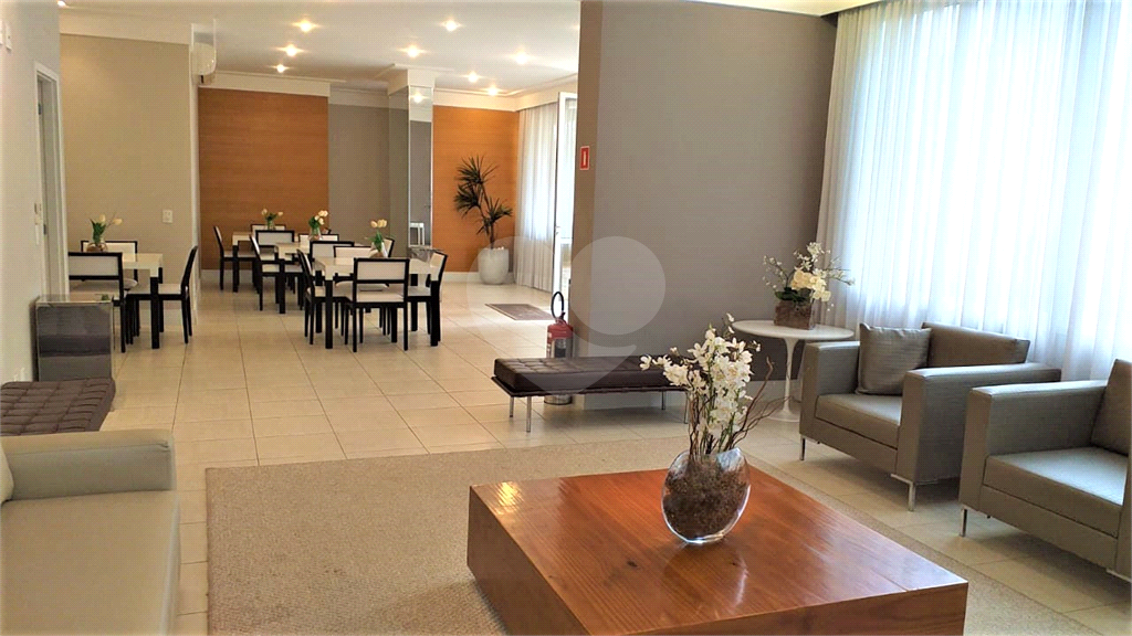 APARTAMENTO em SANTANA