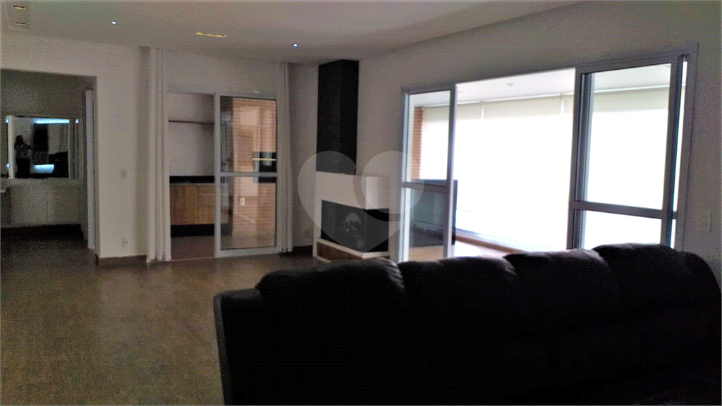 APARTAMENTO em SANTANA