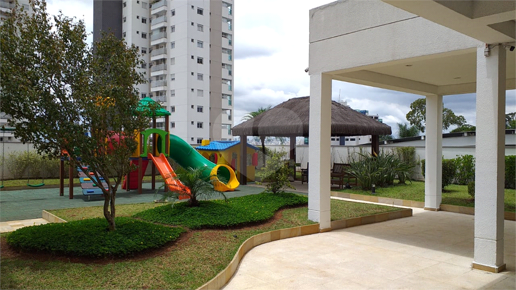 APARTAMENTO em SANTANA