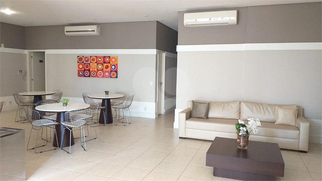 APARTAMENTO em SANTANA