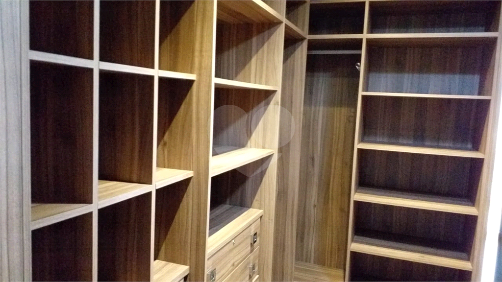 APARTAMENTO em SANTANA