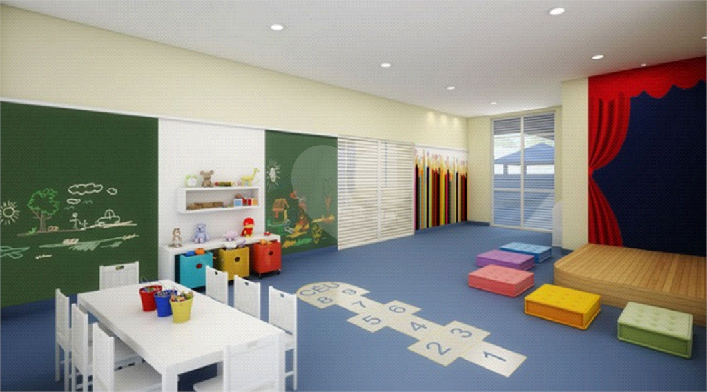 APARTAMENTO em SANTANA