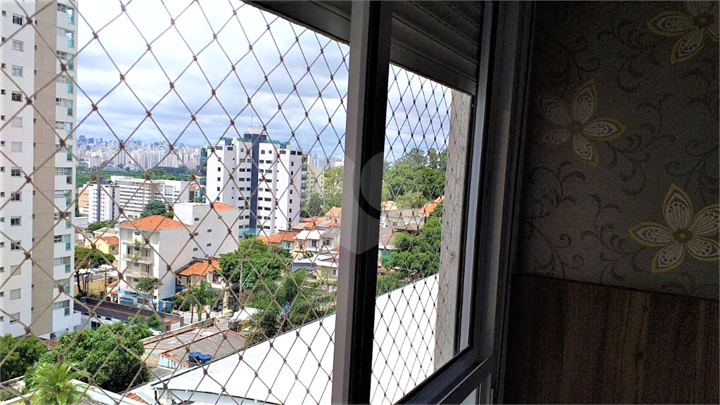 APARTAMENTO em SANTANA