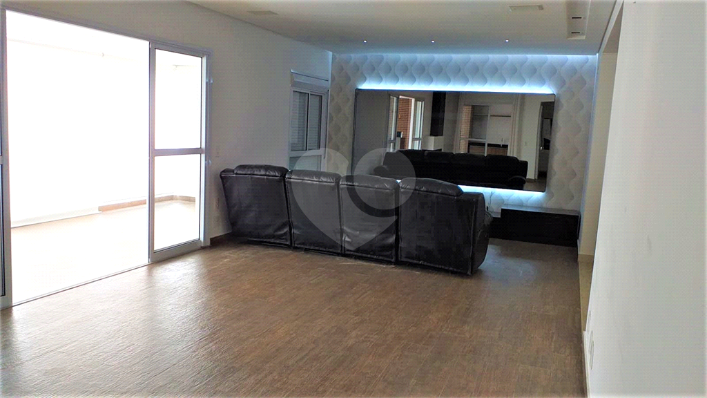 APARTAMENTO em SANTANA