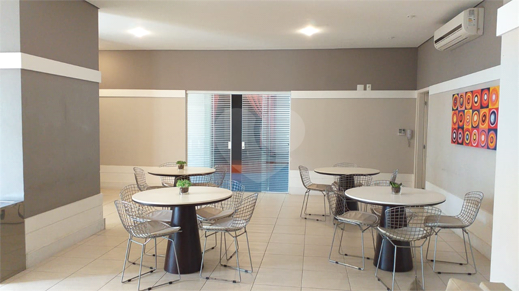APARTAMENTO em SANTANA
