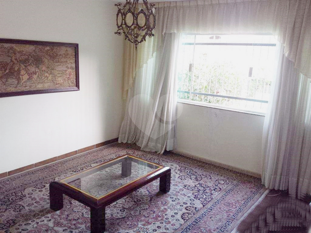 Sobrado no bairro do Lauzane Paulista com 4 dormitórios sendo 2 suítes,