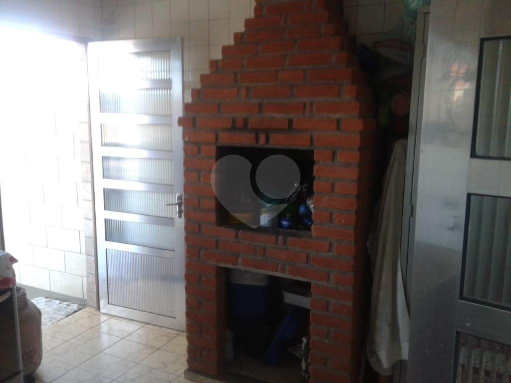 Sobrado Vila Paulistana com 3 dormitórios, 4 banheiros e duas vagas de garagem
