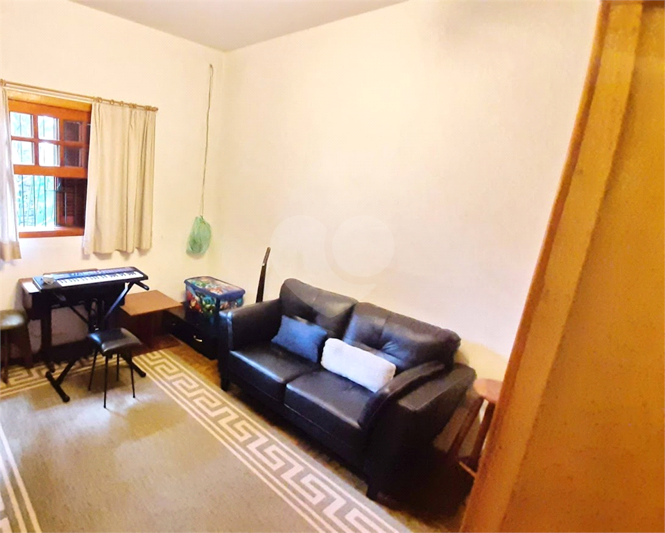 CASA TÉRREA, 3 QUARTOS 400 M²    NÃO GERMINADA