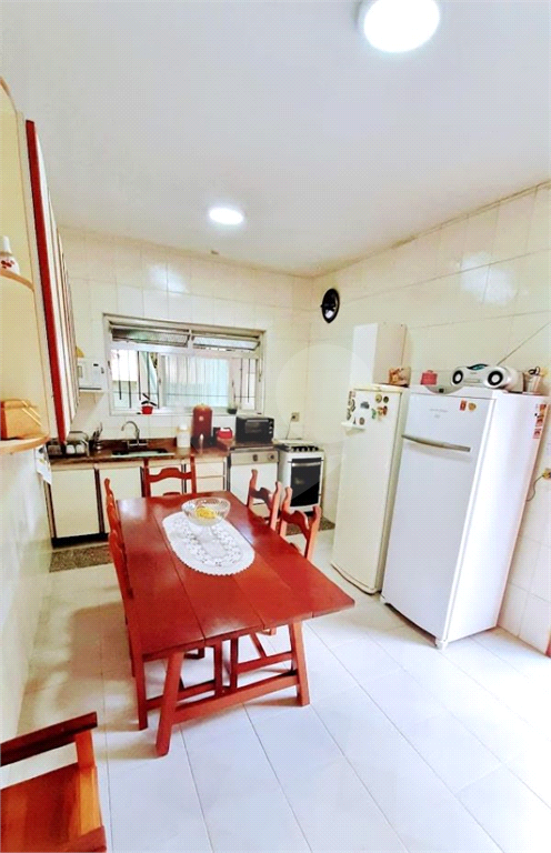 CASA TÉRREA, 3 QUARTOS 400 M²    NÃO GERMINADA