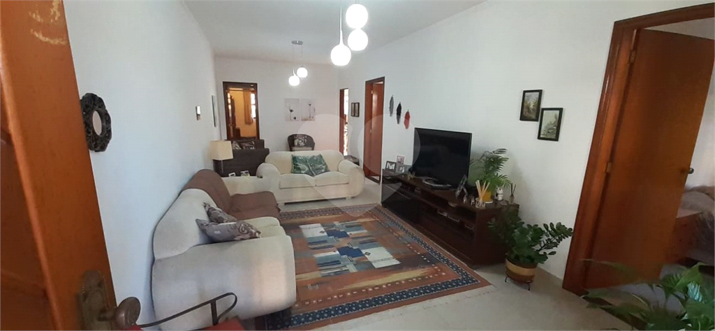 CASA TÉRREA, 3 QUARTOS 400 M²    NÃO GERMINADA