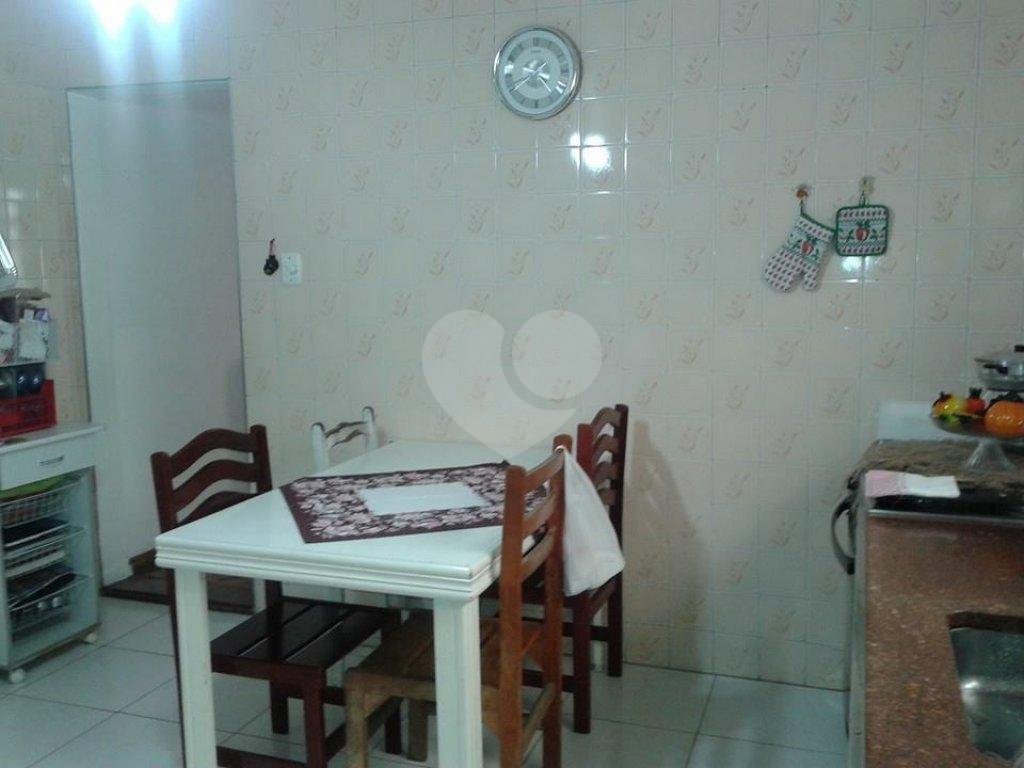 Casa térrea em vila!!!!!!!
