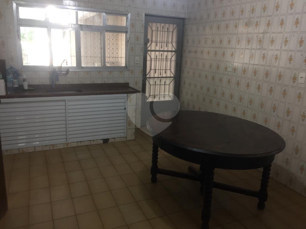 Casa com três dormitórios  para locação no alto da Lapa