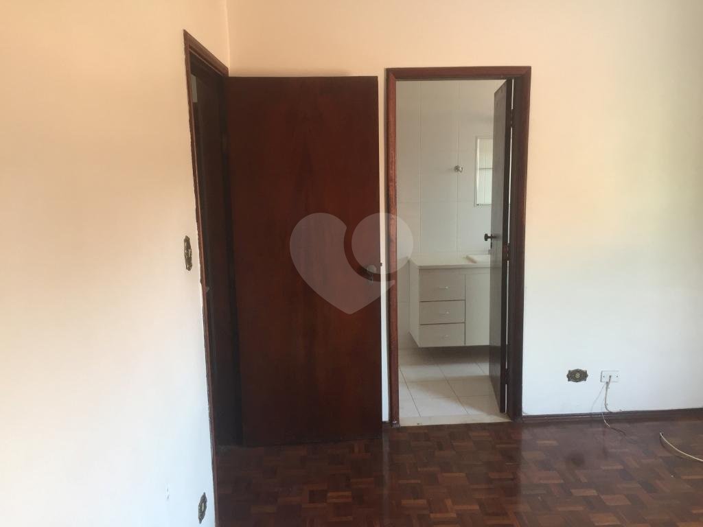 Casa com três dormitórios  para locação no alto da Lapa