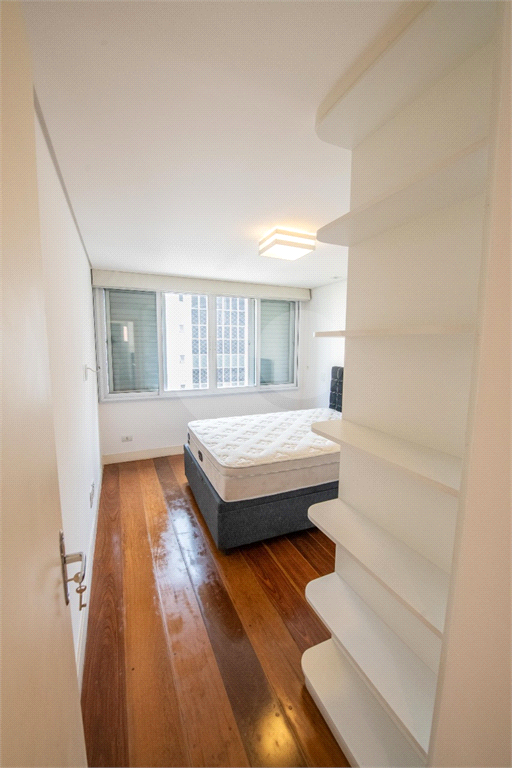 APARTAMENTO em PARAÍSO