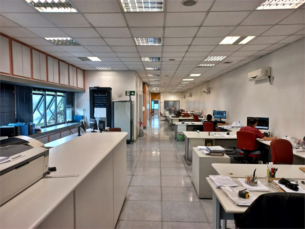Prédio Comercial Santana. Estuda Propostas