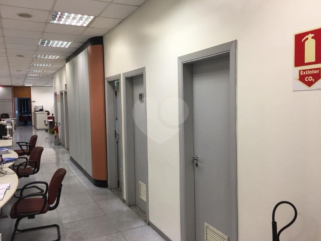 Prédio Comercial Santana. Estuda Propostas