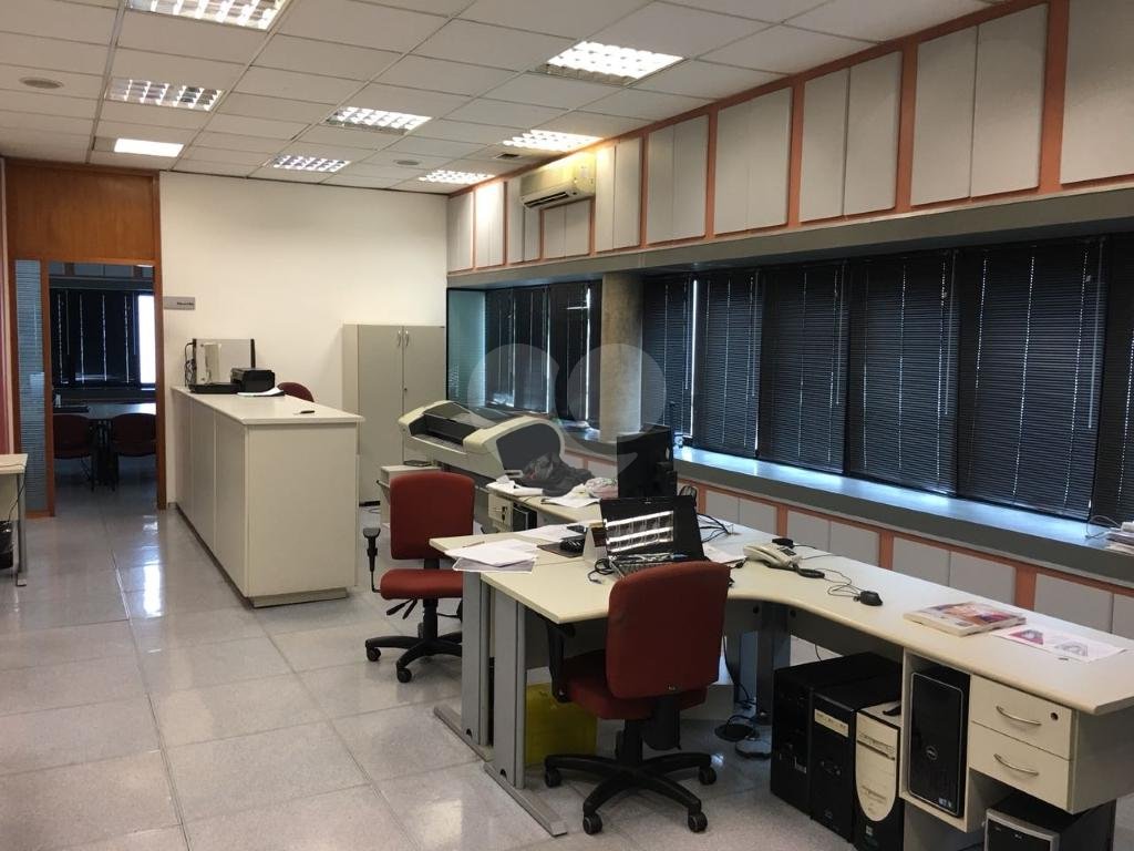 Prédio Comercial Santana. Estuda Propostas