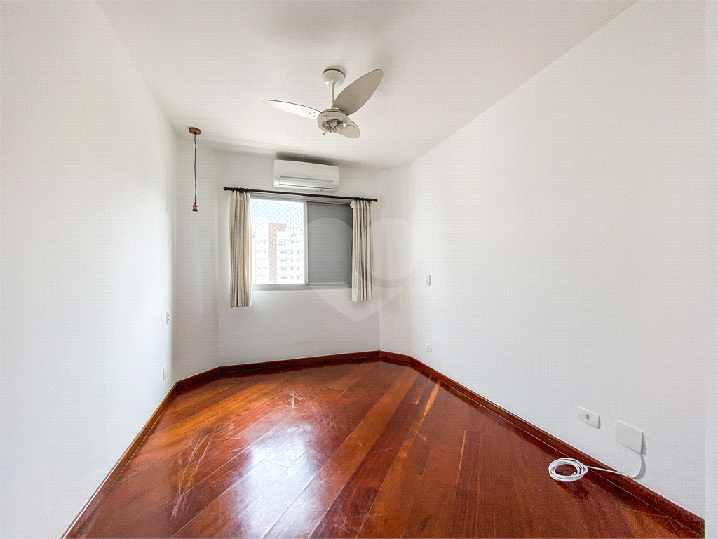 APARTAMENTO em MOEMA
