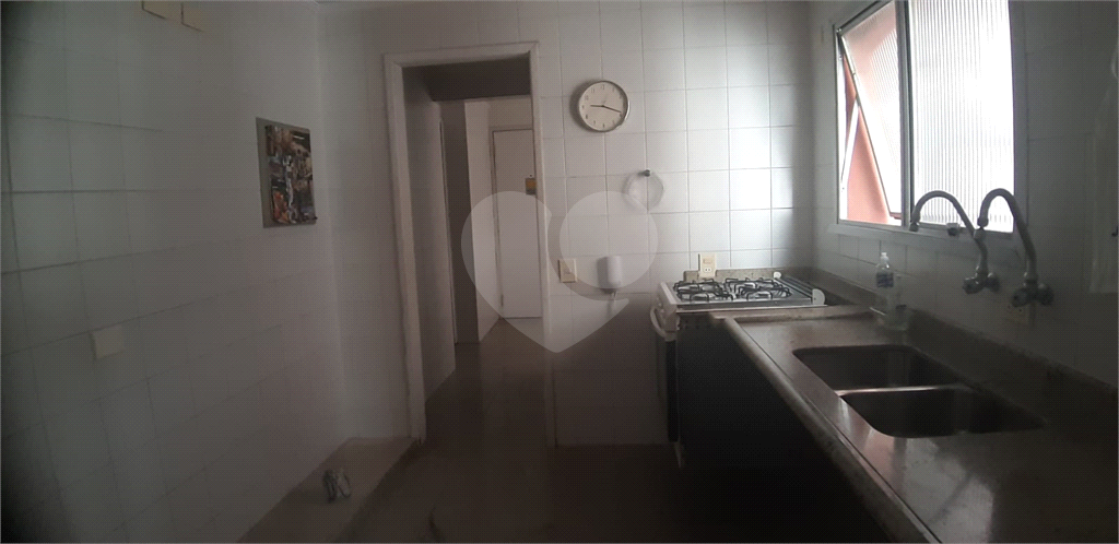 Apartamento à venda com 3 quartos, 125m² - Foto 10