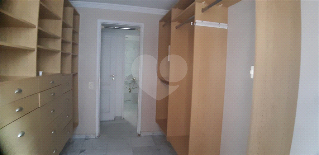 Apartamento à venda com 3 quartos, 125m² - Foto 11