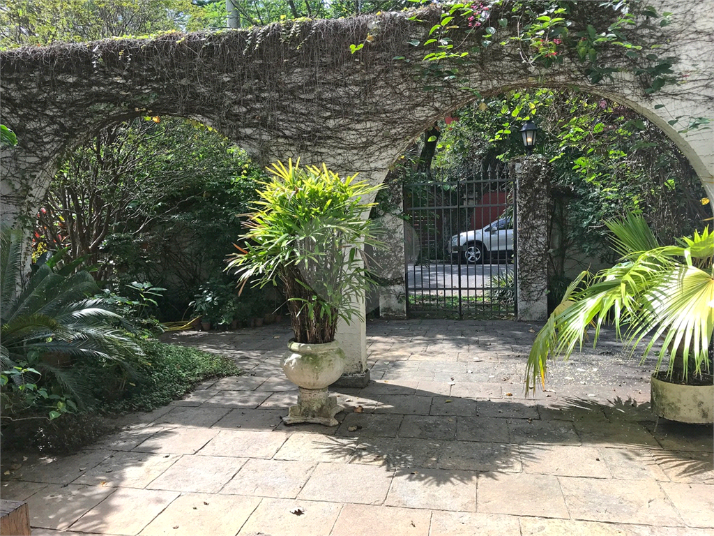 CASA em ALTO DE PINHEIROS