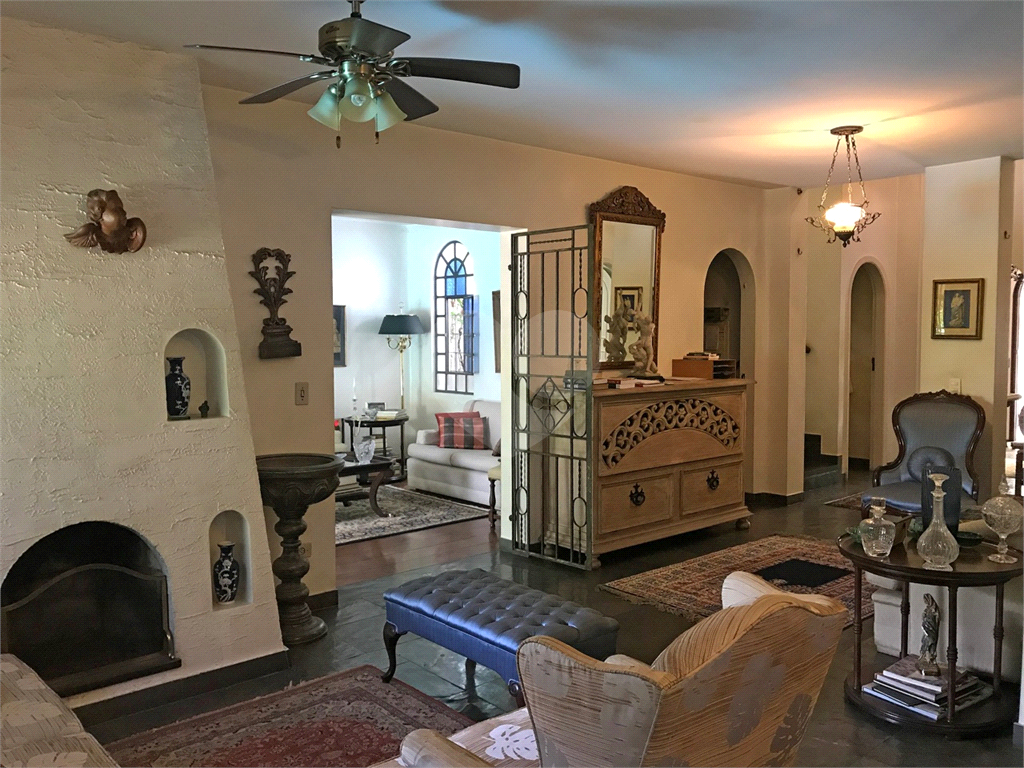 CASA em ALTO DE PINHEIROS