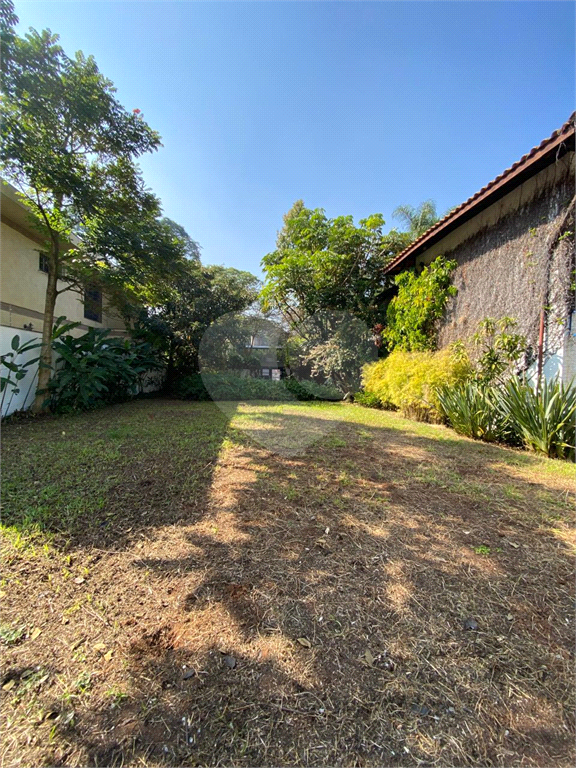 Sobrado no Alto de Pinheiros com 4 dormitórios