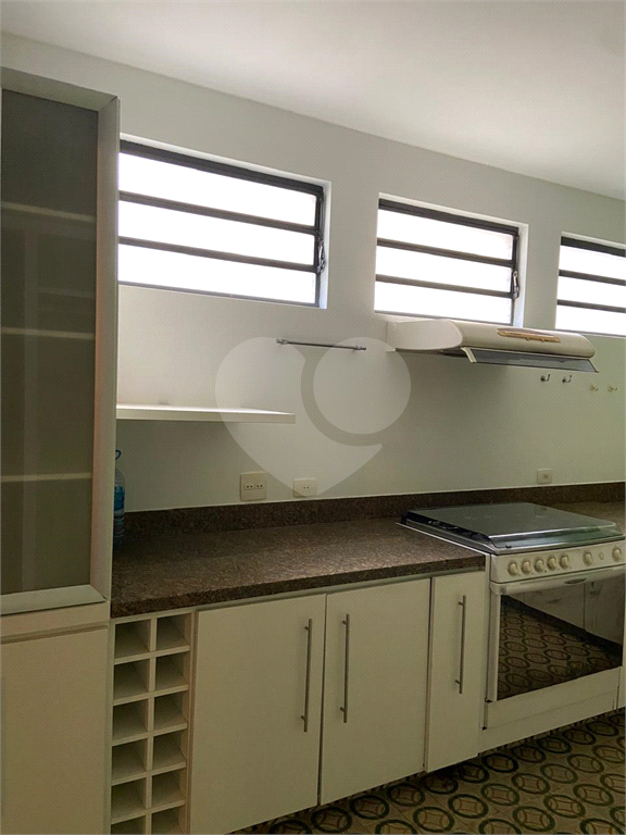 Sobrado no Alto de Pinheiros com 4 dormitórios