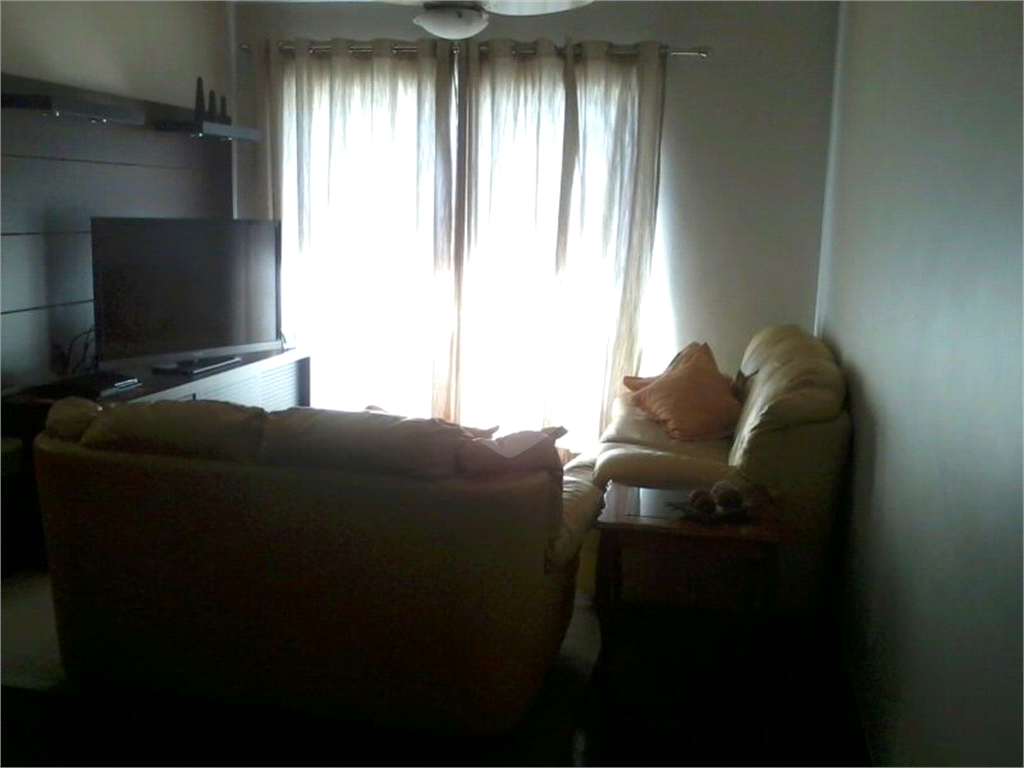 APARTAMENTO em TATUAPÉ