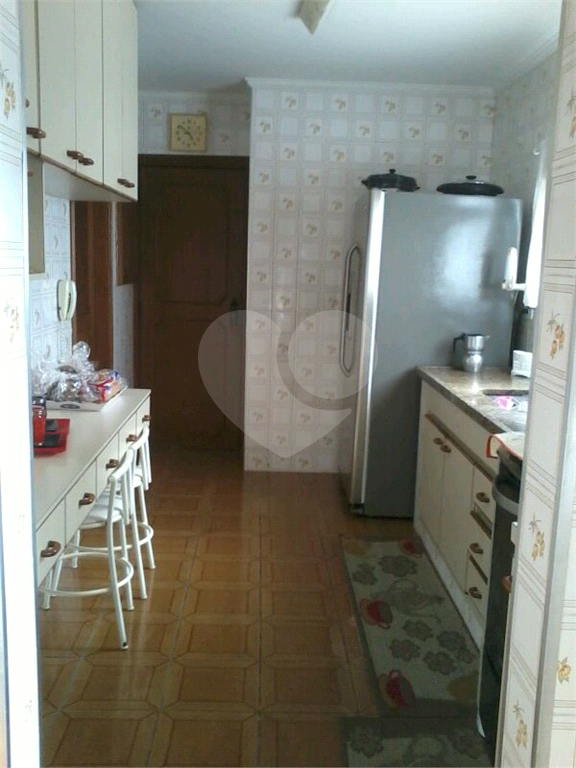 APARTAMENTO em TATUAPÉ