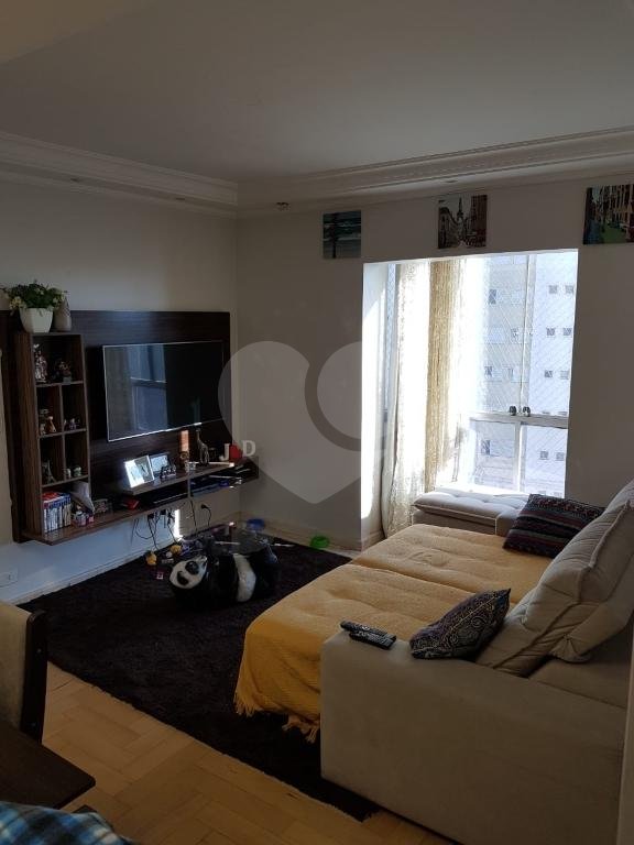 APARTAMENTO em SANTANA