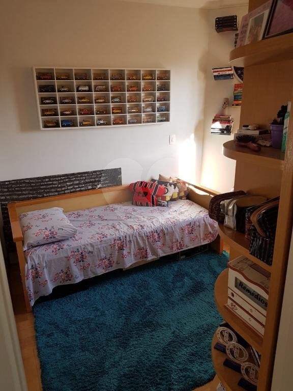 APARTAMENTO em SANTANA