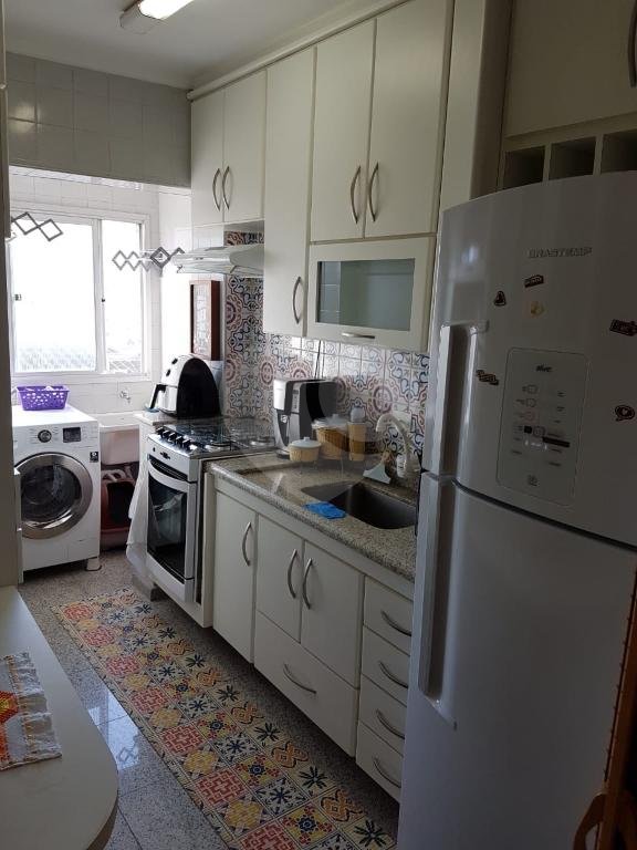 APARTAMENTO em SANTANA