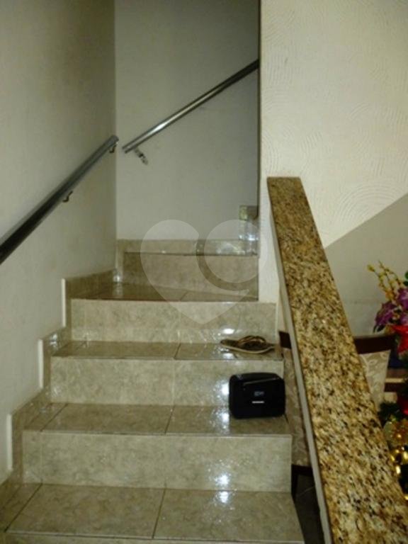 SOBRADO - 200 m² - CASA VERDE
