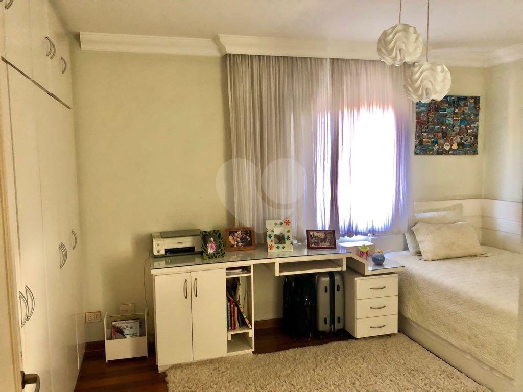 Apartamento à venda com 4 quartos, 150m² - Foto 7