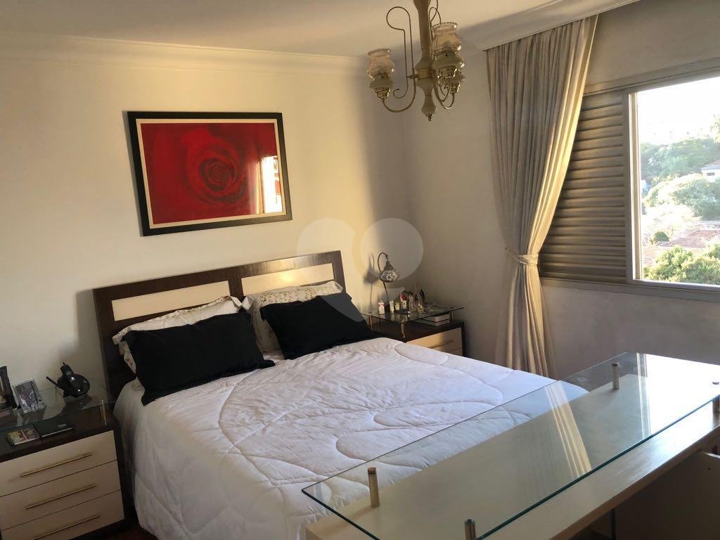 Apartamento à venda com 4 quartos, 150m² - Foto 18